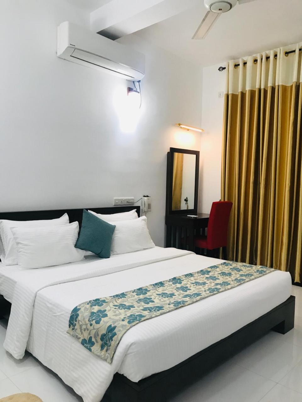 Siluni'S Villa Anuradhapura Room photo