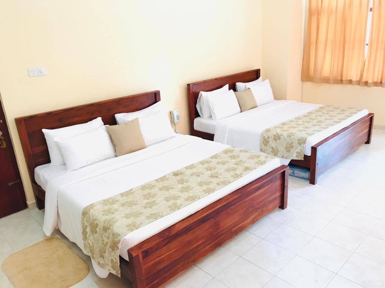 Siluni'S Villa Anuradhapura Room photo